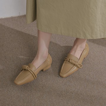 繞皮繩帶-軟後跟包鞋-卡其色