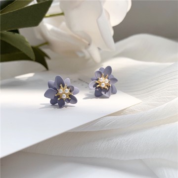 珍珠花朵耳環 M42 日韓流行時尚 紫色 立體不規則 多瓣花朵 唯美珍珠花蕊 氣質耳飾 耳環