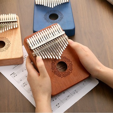 小廢物俱樂部 麋鹿款卡林巴琴 拇指琴 拇指琴 Kalimba 卡林巴琴 簡單 入門樂器 交換禮物 生日禮物 上課無聊