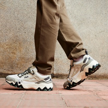 FILA OAKMONT TR v2 中性麂皮山系運動鞋-橄欖綠 4-C609Z-067