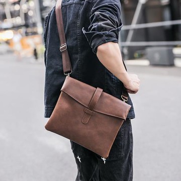 瘋馬PU軟皮單肩包男 斜挎包男士潮流日韓復古郵差包休閑時尚男包