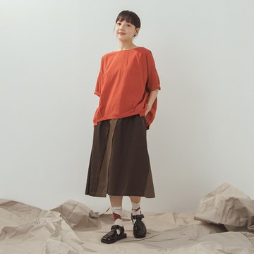 【MOSS CLUB】腰抽繩配色拼接A字長裙 咖 桔