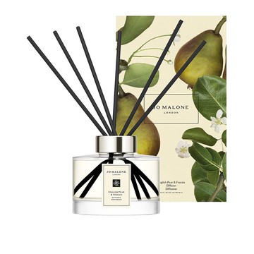 英國梨與小蒼蘭滿室幽香藤枝擴香