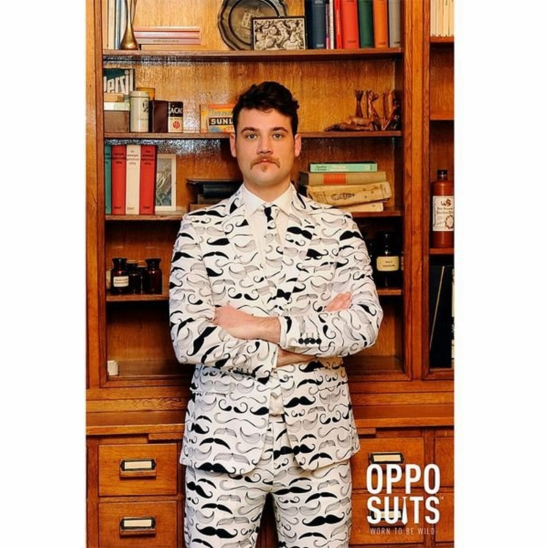 派手 スーツ メンズ 大人 男性 コスチューム ひげマーク 総柄 白 オッポスーツ Opposuits ハロウィン 仮装 パーティ ファンシースーツ 通販 Lineポイント最大0 5 Get Lineショッピング