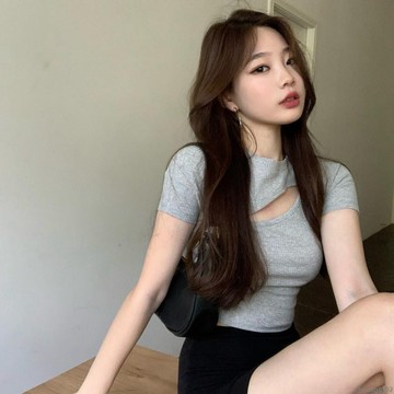 甜辣妹bm風短版露肚別緻上衣設計感小眾高腰緊身性感短袖T恤女夏