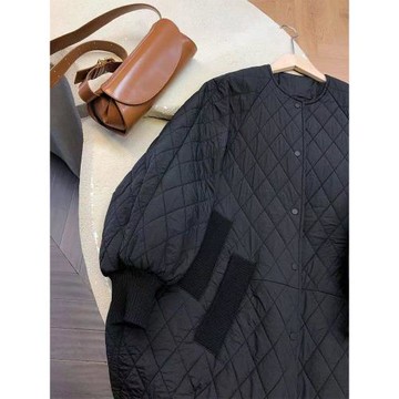 2025年春秋季圓領輕又暖廓形大碼寬松外套女中長款菱形格保暖風