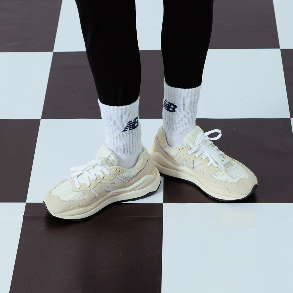 New Balance 5740 復古麂皮休閒鞋-最新奶茶