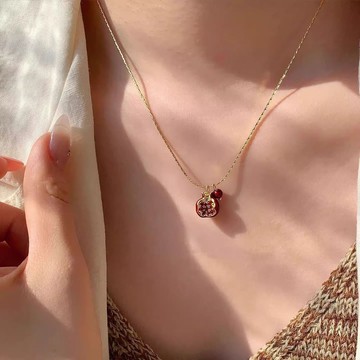 免運🔥石榴秋冬吊墜復古項鍊安可拉紅時尚衛衣毛衣百搭顯白小衆百搭配飾防過敏 項鏈 項錬女 生日禮物 飾品 銀飾 簡約