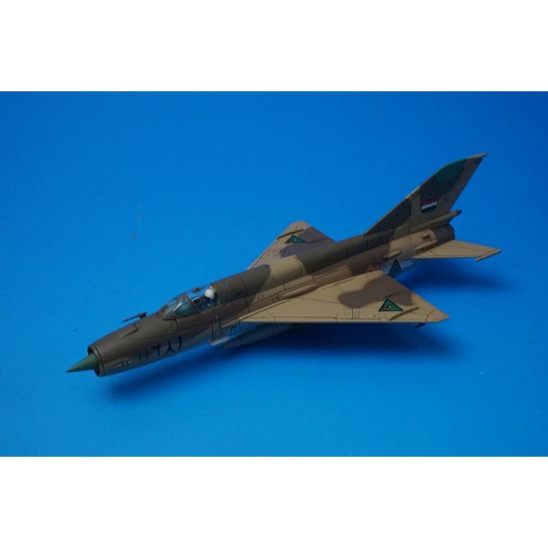 1/72 MiG-21 ミグ MF イラク空軍 No.681 イラン・イラク戦争 ［HA0105］ ホビーマスター/中古 | LINEブランドカタログ