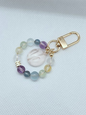 白水晶兔、白幽靈、紫水晶、海藍寶、葡萄石、桂花托帕 水晶吊飾