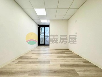 近府前路賓士KTV翻新電梯套房有陽台｜台南市中西區南華街