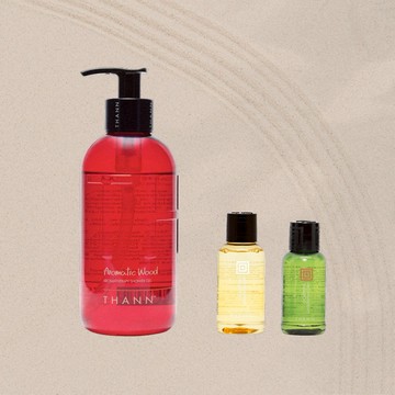 一次享有品牌經典氣息體驗🛁 [THANN] 香木沐浴 1+2 氣息體驗方案 (正裝沐浴精320ml+2入隨身體驗瓶) 獻上經典 生日禮物 閨蜜禮物 女生禮物 男生禮物 交換禮物