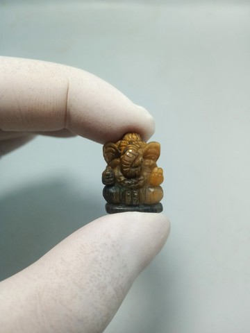 20 毫米手工雕刻虎眼石甘尼薩雕像 100% 正品天然石材