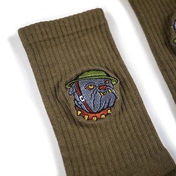 AFTER WORK 鬥牛犬刺繡 軍綠色襪子