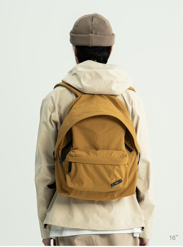 薑黃色 帽簷輕便防潑水後背包 旅行戶外包 筆電包 11/13/15/16吋