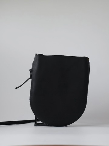 橢圓型隨身包01