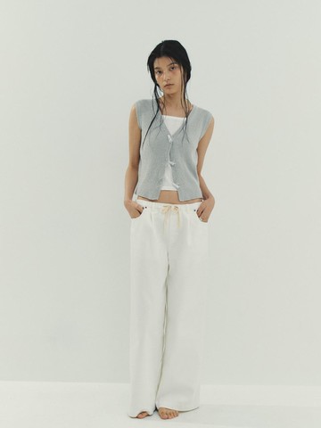 Toggle V-neck Knit Vest [Watery Grey]