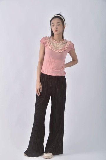 (S) 蕾絲粉色上衣