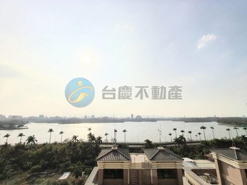 面澄清湖雙景觀平車尊爵豪邸｜高雄市鳥松區文海街