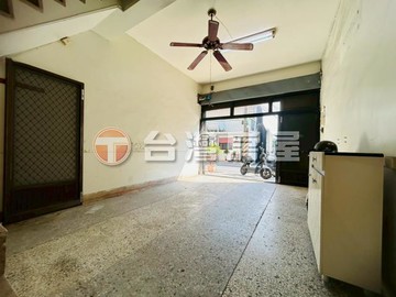 仁德邊間靜巷採光車庫優質美透天｜台南市仁德區成功一街