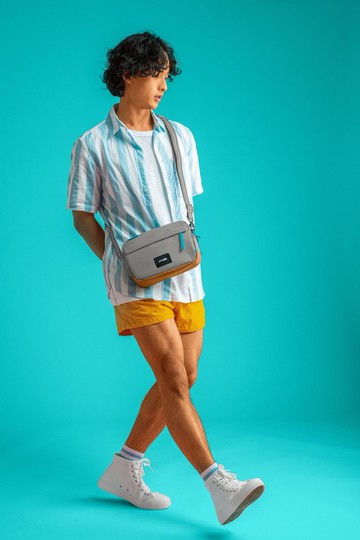 Pacsafe GO | 安全防盜 隨行防盜斜背方包 2.5L 灰色 #35105