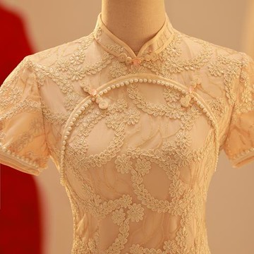 改良旗袍2025年新款夏季年輕款少女氣質高端訂婚禮服連衣裙米白色