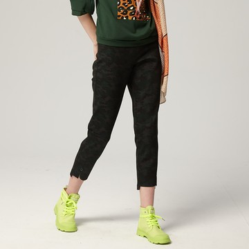 CLL巧玲瓏 修身百搭圓弧八分褲 0512001