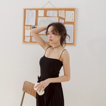 QUEENSHOP_ S 女裝 細肩平口Bra Top背心上衣 四色售 現+預 【01041922】