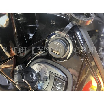 【LFM】SYM 原廠USB快充 QC3.0 充電座 JETSL JETSR DRG FNX JETS VEGA Z1