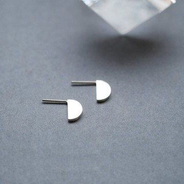 弦月造型耳環 / 純銀 S925