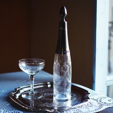 19世紀末 法國 鍍銀 雕刻 玻璃 酒瓶