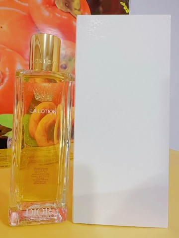 迪奧 超完美亮妍氣墊粉蕊（#01杏色)全新百貨公司專櫃正貨 白盒裝