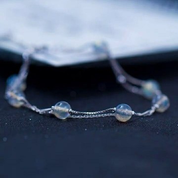 ins網紅月光石手鏈女冷淡風學生簡約森系韓版草莓晶手鏈閨蜜禮物