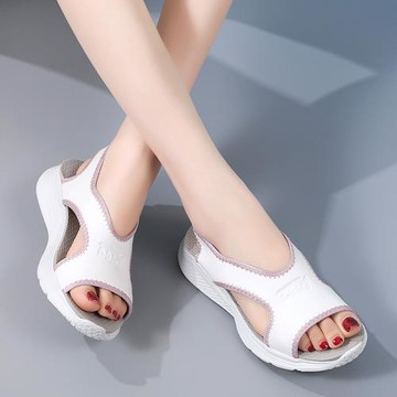 光變涼鞋女夏季一鞋兩款媽媽涼鞋中老年淺口休閑鞋大碼運動鞋女士