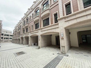 屋主急售｜全區最便宜｜新光田特區｜雙車位別墅｜台中市龍井區龍社路