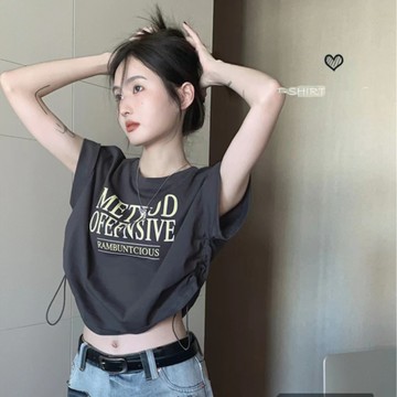 💕甜心大尺碼💕M-5XL 大尺碼無袖坎肩圓領背心女夏季新款側邊抽繩褶皺字母印花短款正肩T恤潮
