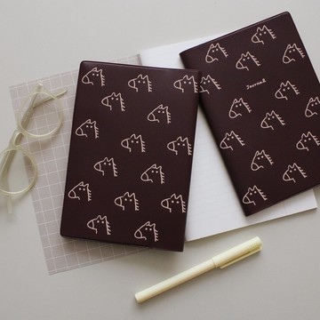 MATOKA 日誌 2026年版 2025年10月開始 B6 月曆 全彩 隨性馬 棕色