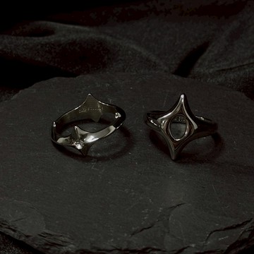☆LimeLight☆ 十字星 水鑽 鏤空 金屬感 液態 飾品 鈦鋼 戒指 男生戒指 女生戒指 ACC-B80009