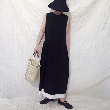 暗紋刺繡 棉質無袖細褶洋裝 連身裙 黑色