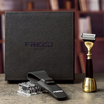 [快速出貨]【FREED】古銅系列尊爵四件組五刀式刮鬍刀禮盒 - 極致黑 客製化刻字 生日禮物 送禮推薦  男生禮物 摩羯座 水瓶座 禮物獨家 新品上市 情人節禮物