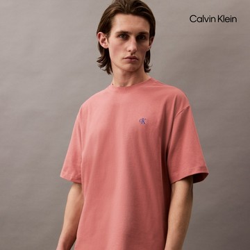 【Calvin Klein】 CK Calvin Logo 圓領上衣_紅色