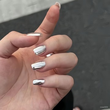 ✨Hannah✨極緻純銀色簡約穿戴甲鏡麵巨顯白高級ins短款銀色美甲假指甲ins風穿戴甲 UG25