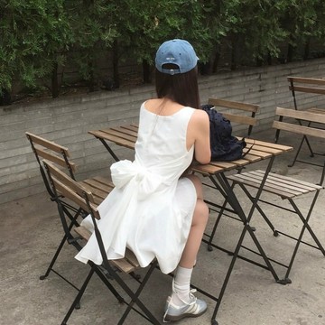 ˏˋ 𝐻𝑒𝑦 𝑆𝑝𝑟𝑖𝑛𝑔 - ̗̀ 🌷⛅️韓國 chic夏季新款！韓系小甜妹前後可以系蝴蝶結連衣裙  女生洋裝