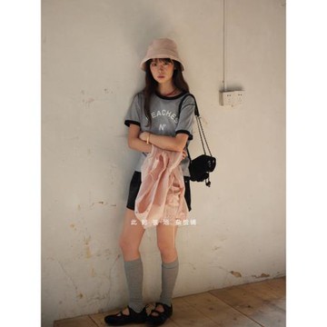 in letter 復古撞色領口 字母印刷 純棉質短袖T恤tee