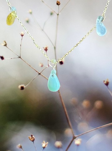 鎖骨鍊 II 緬甸玉隨形滴X翡翠珠 I 防敏包金鍊 I 緬甸A貨翡翠項鍊