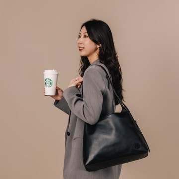 星巴克都會女神皮革肩背包