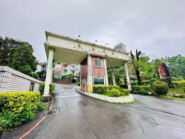 陽森山莊英式風格露台雙拼別墅｜桃園市楊梅區老莊路