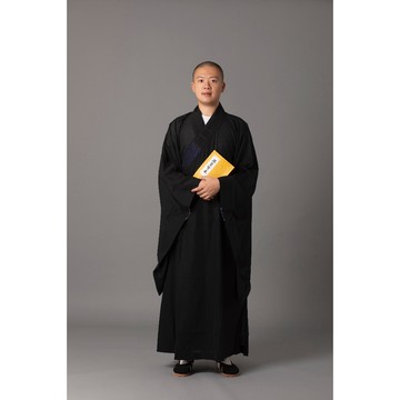 現貨供應 弘喧 日本絲質 高級 海清 黑海清 咖啡海清 海青 受戒 法會 禮佛 僧衣 僧服 迴向 誦經 唸經 僧人 和尚