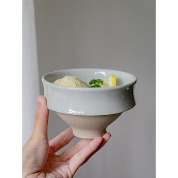 目外純色日式圓形高腳碗個性餐廳藍色芝麻點小眾甜品碗精致復古碗