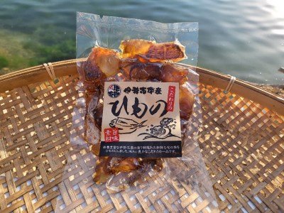 （冷蔵）鯛1匹（700ｇ以上）鯛めし1個 鯛みりん干し1個／城水産　お取り寄せ　釜めし　三重県　南伊勢町